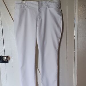 Chaps EUC Women's White Pants Size 12 With Pockets.